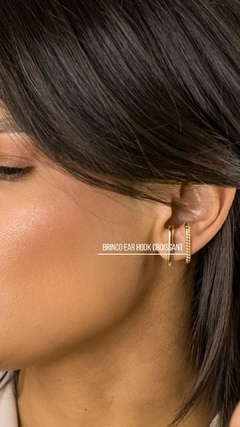 BRINCO EAR HOOK CROISSANT - OURO 18K - comprar online