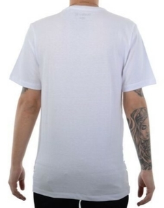 Camiseta Urban Collection Logo In Box - Branco C/Vermelho (Masculina) - comprar online