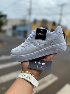 Tênis Nike Air Force 1 Low Branco na internet