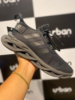 Tênis Adidas Yeezy 2020 Preto (Masculino)