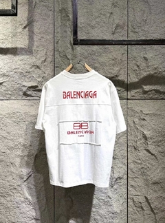 CAMISETA BALENCIAGA OVERSIZE