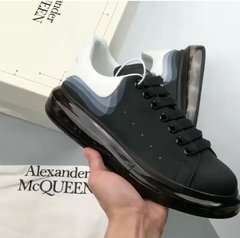 TÊNIS ALEXANDER MCQUEEN PRETO