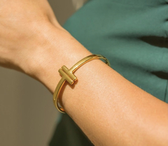 Bracelete dourado inspiração alta joalheria - comprar online