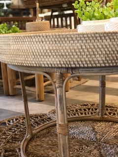 MESA RATTAN ROUND TRAY LARGE 70X45 - comprar online