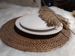 PLATO DE SITIO X8 de 40cm, rattan, rìgidos, importados.