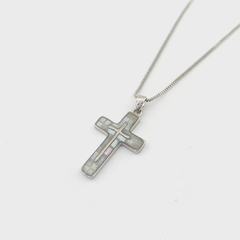 Colar Crucifixo  com Madrepérola (Sintética) - comprar online