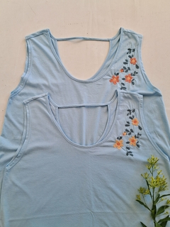 Musculosa Laby en internet