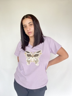 Remera Algodón Aplique Cuello V