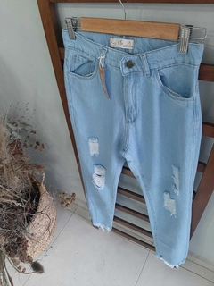 Jeans MOM Celeste - comprar online