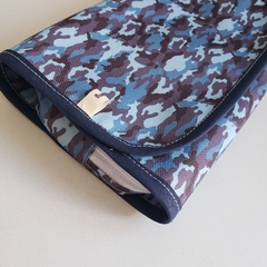 Cartuchera varios cierres camuflada azul - comprar online