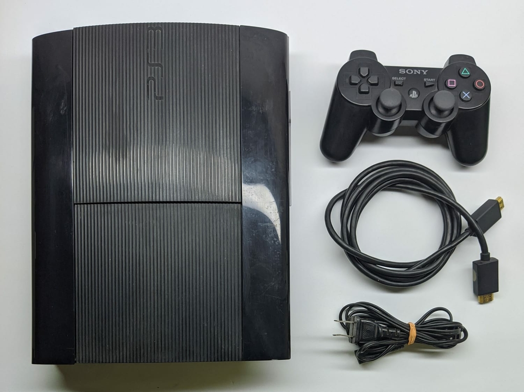 Vendo Xbox 360 Bloqueado com tudo original Vem com 2 controles originais +  1 cabo Acompanha