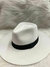 chapéu aba reta aveludado branco