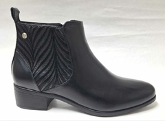 CAVATINI - LEN. BOTA CLASICA BORDADA. NEGRA - ART:8375 - comprar online