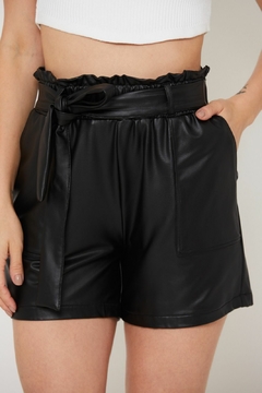 Shorts Clochard Couro flanelado