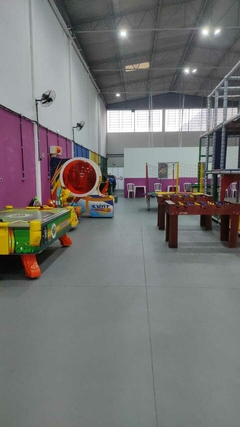 Pacote Festa Infantil Completa, Alimentação, Salão, Decoração e Um Parque Inteiro de Brinquedos - Curitiba Haus Eventos e Festas