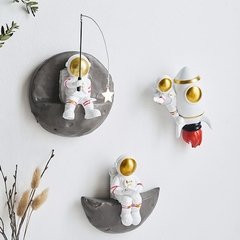 Nordic decoração da parede astronauta resina prateleiras de parede decoração para casa 3d estatuetas astronauta para sala estar quarto parede pendurado decoração - Dr. Brauch