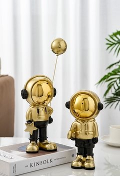 Astronauta modelo de resina ouro estatueta para interior casa acessórios sala estar decoração moderna arte estátua escritório decoração presente