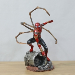 Iron Spider Superhero Action Figure, Versão Combate, Estátua em PVC, Modelo de - comprar online