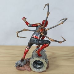 Iron Spider Superhero Action Figure, Versão Combate, Estátua em PVC, Modelo de - comprar online