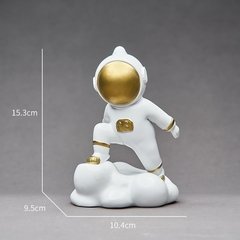 Imagem do Enfeites de resina estatueta astronauta modelo casa decoração acessórios para sala estar presente aniversário moderno escritório decoração da mesa