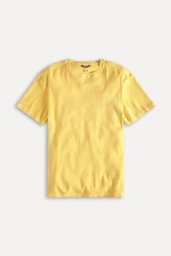 0060347-001 CAMISETA RESERVA VINTAGE AMARELO - comprar online