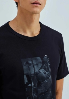 4F8714WEN CAMISETA HERING ESTAMPADA PRETO - comprar online