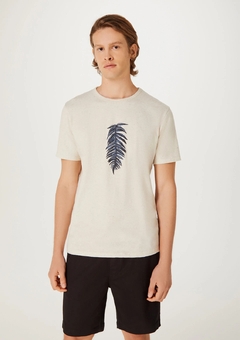 4K211BEN CAMISETA HERING MASCULINA MANGA CURTA COM ESTAMPA EM LINHO OFF WHITE - comprar online