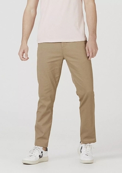 KTNYHKGSI CALCA MASC HERING CHINO COM ELASTANO BEGE