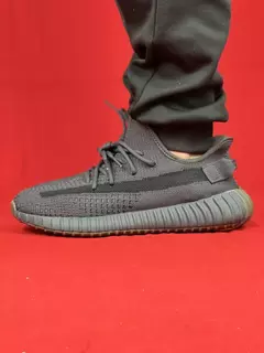 Adidas Yeezy Preto/Cinder Boost 350 Importado