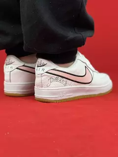 Nike Branco/Rosa Air Force Just do it na internet