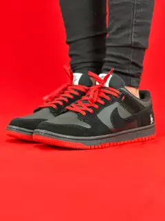 Nike dunk preto vermelho pombo - comprar online