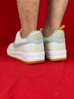 Nike air force 1 bege nacional s na internet