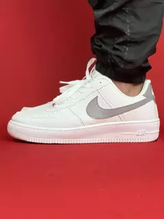 Nike Air Force Branco refletivo