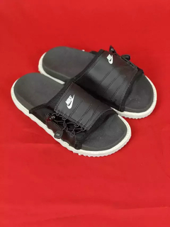 Chinelo Preto/Branco Slide Nike - comprar online