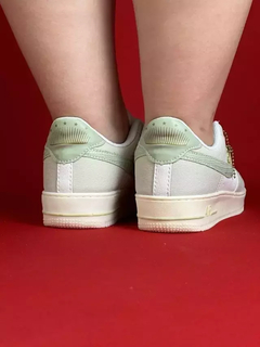 Nike air force 1 cinza branco logo verde claro nacional s na internet