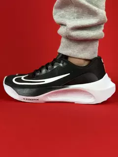 Nike ZoomX preto branco nacional s