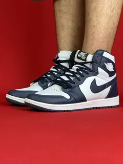 Air Jordan 1 High Azul marinho com branco Sola branca - comprar online