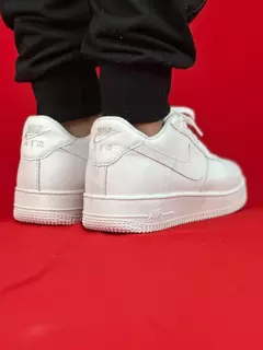 Nike air force 1 branco couro liso com ferrinho na internet