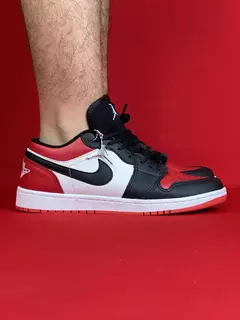 Air Jordan 1 Low Vermelho Logo Preto Sola Vermelha Nacional S