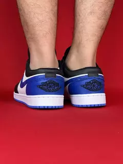 Air Jordan 1 Low Logo Azul Preto e Branco Nacional S na internet