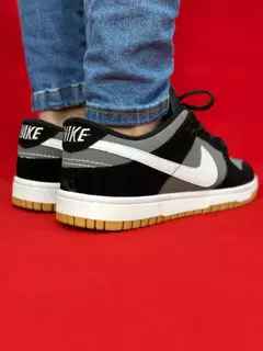 Nike dunk cinza preto branco na internet