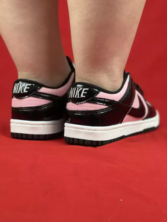 Nike Preto/Rosa Dunk Low Couro Brilhante na internet