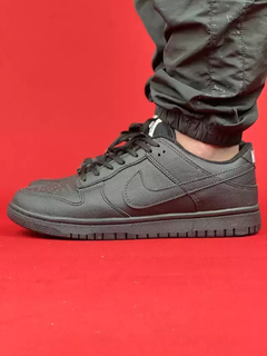 Nike Dunk Low Todo Preto Couro