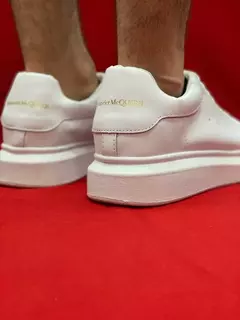 Alexander McQueen Branco na internet