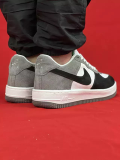 Nike Cinza/Preto/Branco Air Force 1 Couro na internet