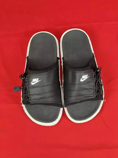 Chinelo Preto/Branco Slide Nike na internet