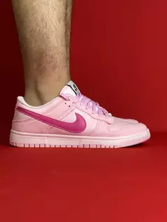 Nike dunk low rosa claro logo rosa choque nacional s