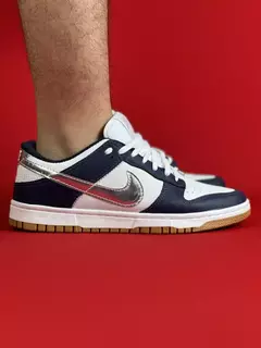 Nike dunk azul marinho swoosh prata sola branca nacional s