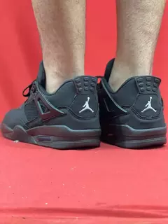 Nike Air Jordan 4 S preto na internet