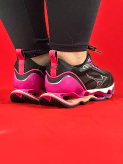 Mizuno wave prophecy 11 preto rosa na internet